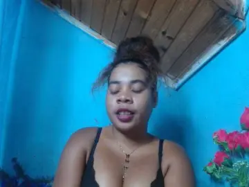 Ornela1  live sex cam