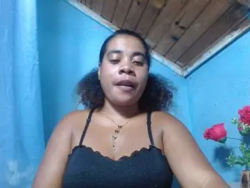 Ornela1  live sex cam