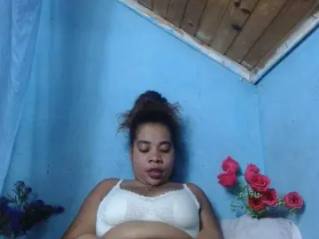 Ornela1  live sex cam