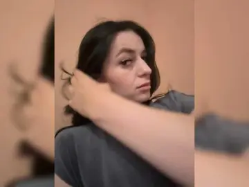 Tanka25  live sex cam
