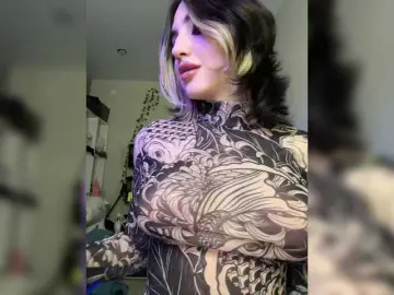 YoloLove  live sex cam