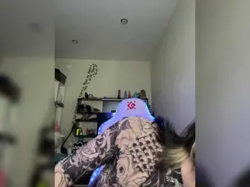 YoloLove  live sex cam