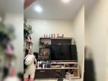 YoloLove  live sex cam