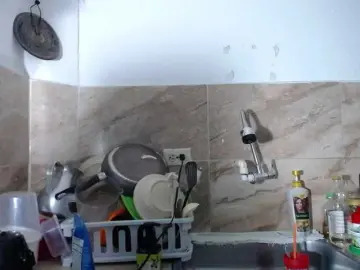 Bulmaamilk  live sex cam