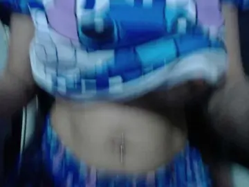 Bulmaamilk  live sex cam