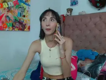 Sakuraskinny  live sex cam