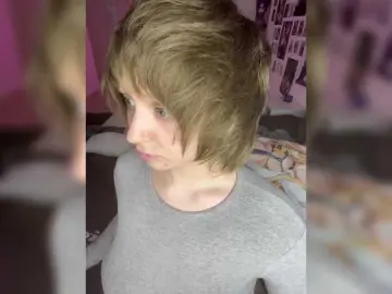 Tamagotchigirl  live sex cam