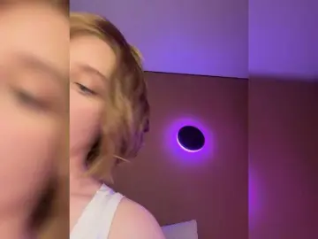 Tamagotchigirl  live sex cam
