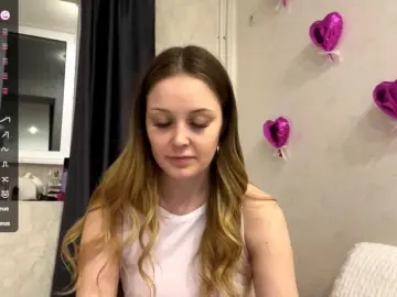 CrystalCrispen  live sex cam