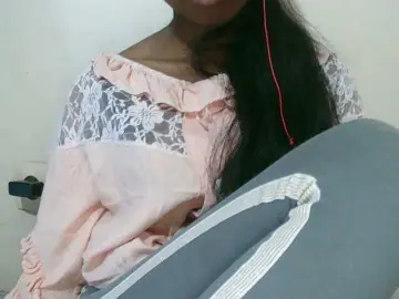 Jolie10  live sex cam