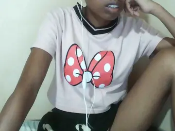 Jolie10  live sex cam