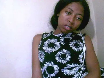 Jolie10  live sex cam