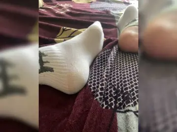 KrystaAhlMagic  live sex cam