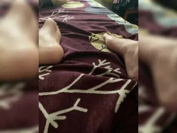 KrystaAhlMagic  live sex cam