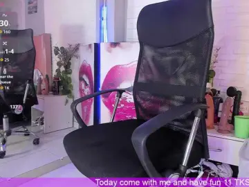 VictoriiaCross  live sex cam