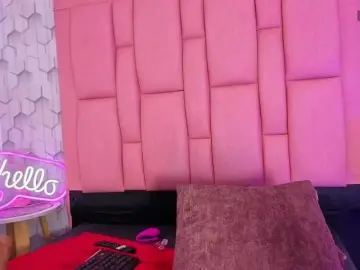 Sophiiaswet  live sex cam