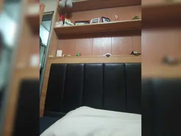 Hotnwetmama4u  live sex cam