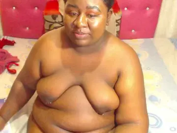 KARLAFREAKK  live sex cam