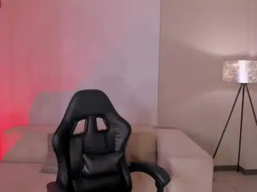 MayaMoretti  live sex cam