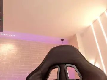 MayaMoretti  live sex cam