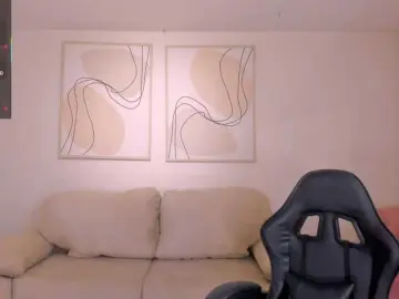 MayaMoretti  live sex cam