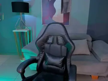 MayaMoretti  live sex cam