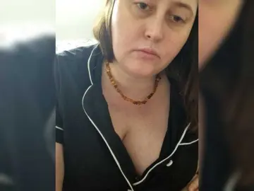 Milla-lovee  live sex cam