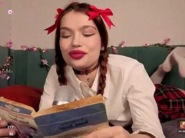 PrettyLilie  live sex cam