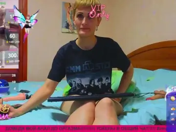 Raisin  live sex cam