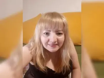 StefanyMellow3  live sex cam