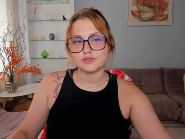 WhisperOfSiren  live sex cam