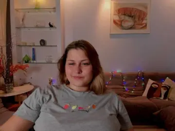 WhisperOfSiren  live sex cam