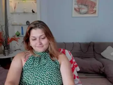 WhisperOfSiren  live sex cam
