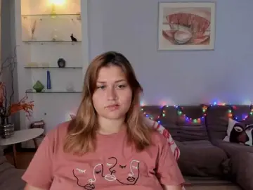 WhisperOfSiren  live sex cam
