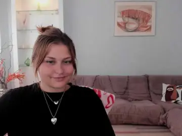 WhisperOfSiren  live sex cam