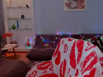 WhisperOfSiren  live sex cam