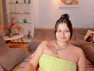 WhisperOfSiren  live sex cam