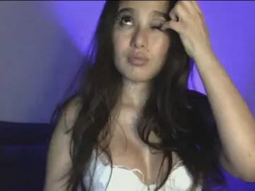 YourLumiHeart  live sex cam