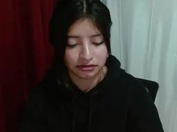 Saralo  live sex cam