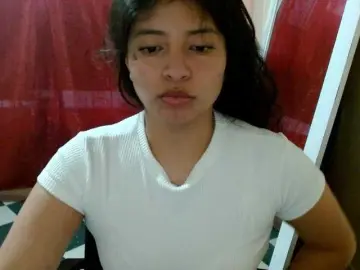 Saralo  live sex cam