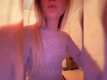 FoxyLina  live sex cam