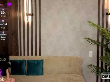 Hollywww  live sex cam