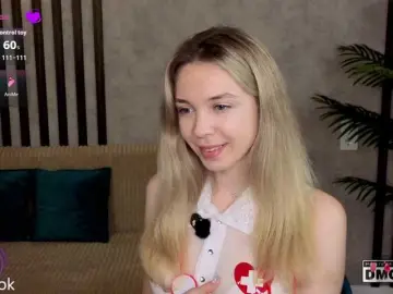Hollywww  live sex cam