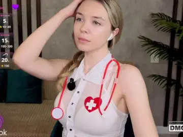 Hollywww  live sex cam