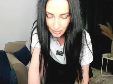 HoneyBlossome  live sex cam