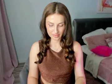 HoneyBlossome  live sex cam