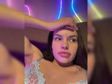 Klubnika13  live sex cam