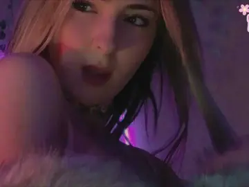 LollyGirlMoon  live sex cam