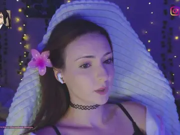 LollyGirlMoon  live sex cam