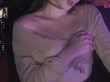 LollyGirlMoon  live sex cam